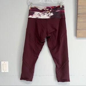 COPY - Lululemon crop with mesh lines plum leggings- size 8